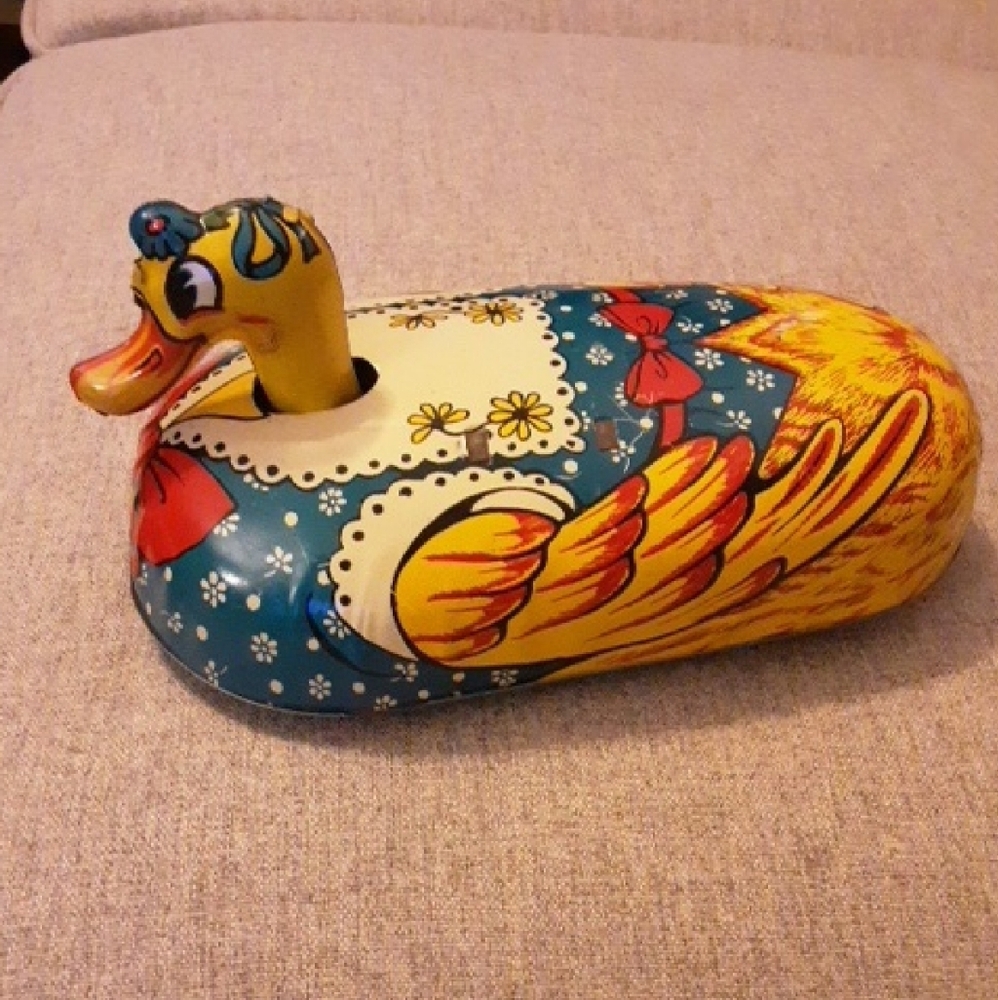 Vintage T Cohn Metal Action Pull Toy